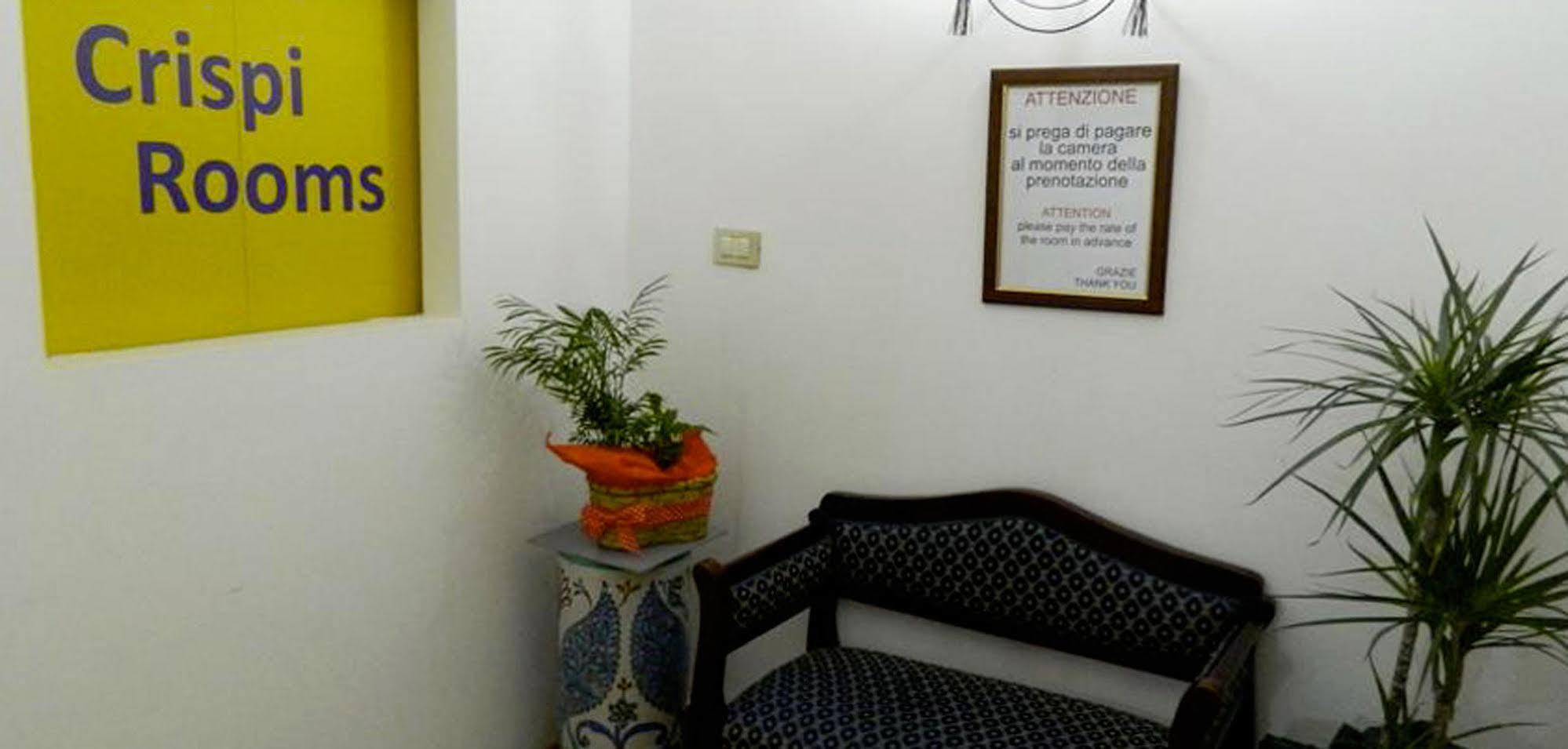 Crispi Rooms Катанія Екстер'єр фото